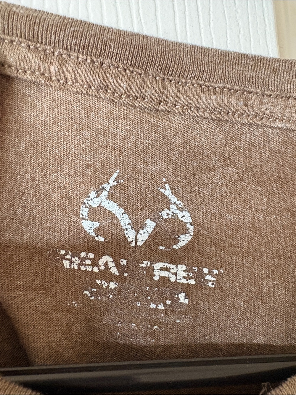 Realtree Brown Graphic Short Sleeve Tee with Black Dog Print - Picture 3 of 4